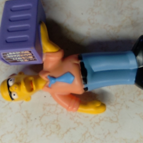 Simpsons character figure - Picture 6 of 8